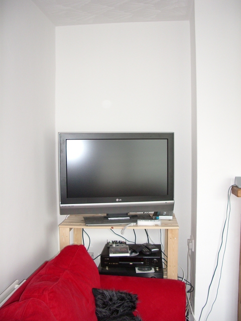 TV in alcove