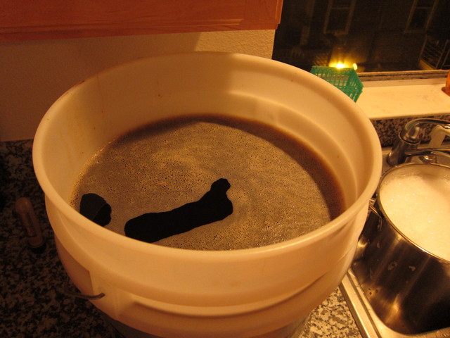 Oatmeat Stout ready to pitch the yeast