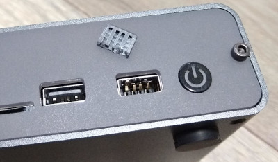 Broken USB port (right)
